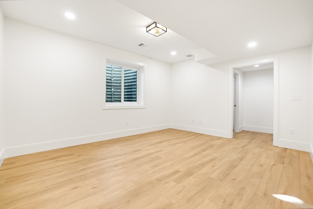 18 Ina Road Needham, MA 02492 - Photo 33 of 41