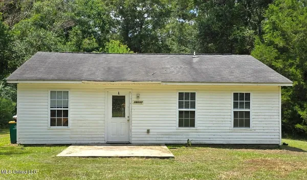 $980 | 18037 West 3rd Street, Saucier, MS 39574