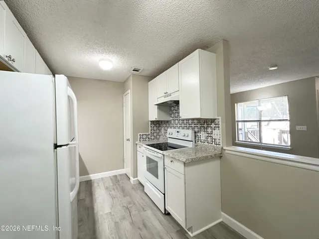 $1,600 | 1600 Big Tree Road, Unit O7, Daytona Beach, FL 32119