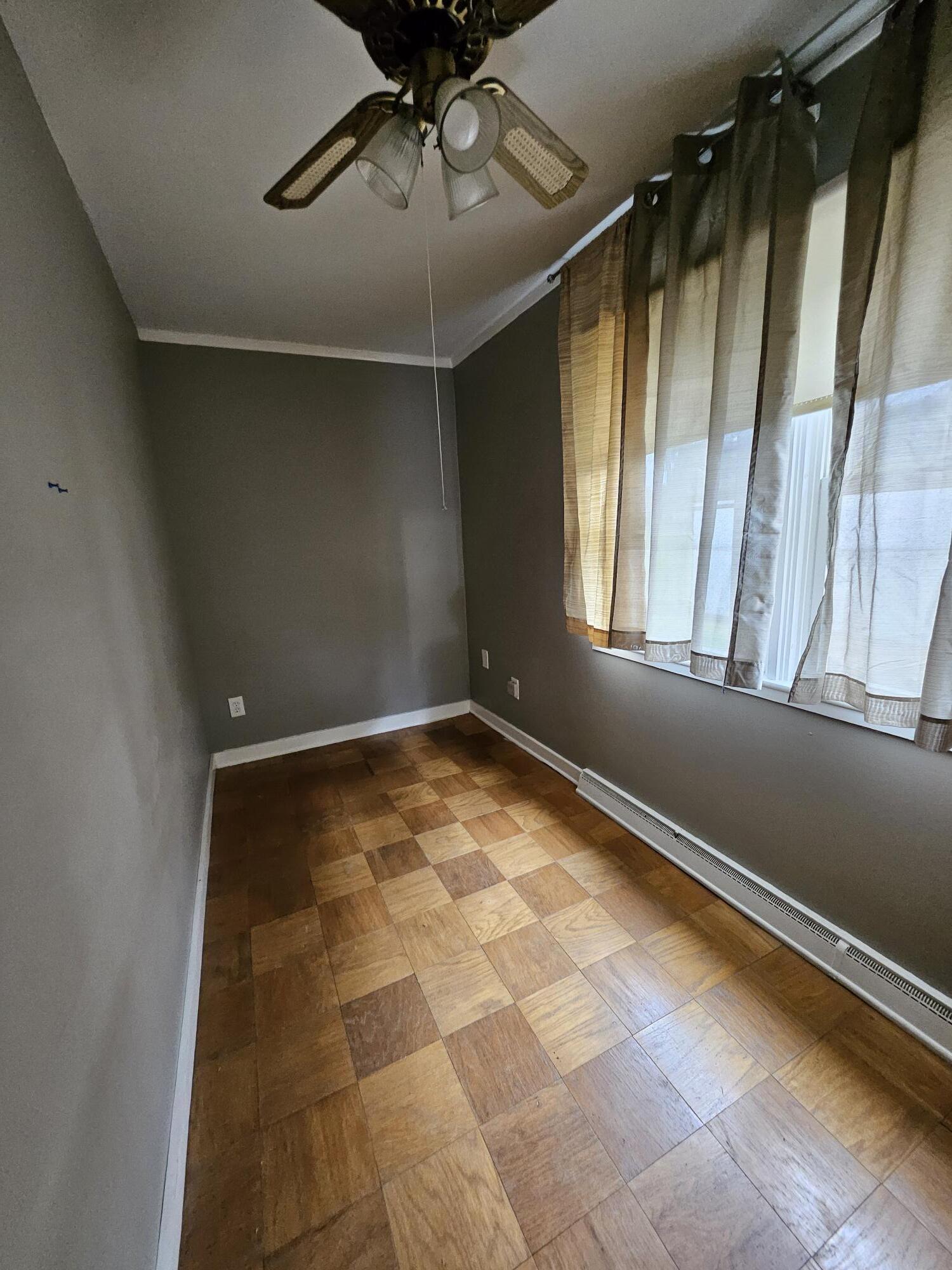 200 Davis Road Bangor, ME 04401 - Photo 11 of 31 Bedroom4-2