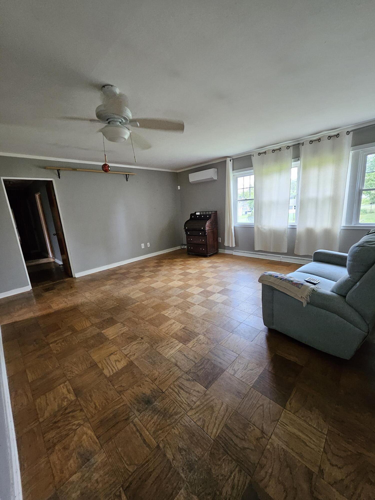200 Davis Road Bangor, ME 04401 - Photo 8 of 31 Living Room3