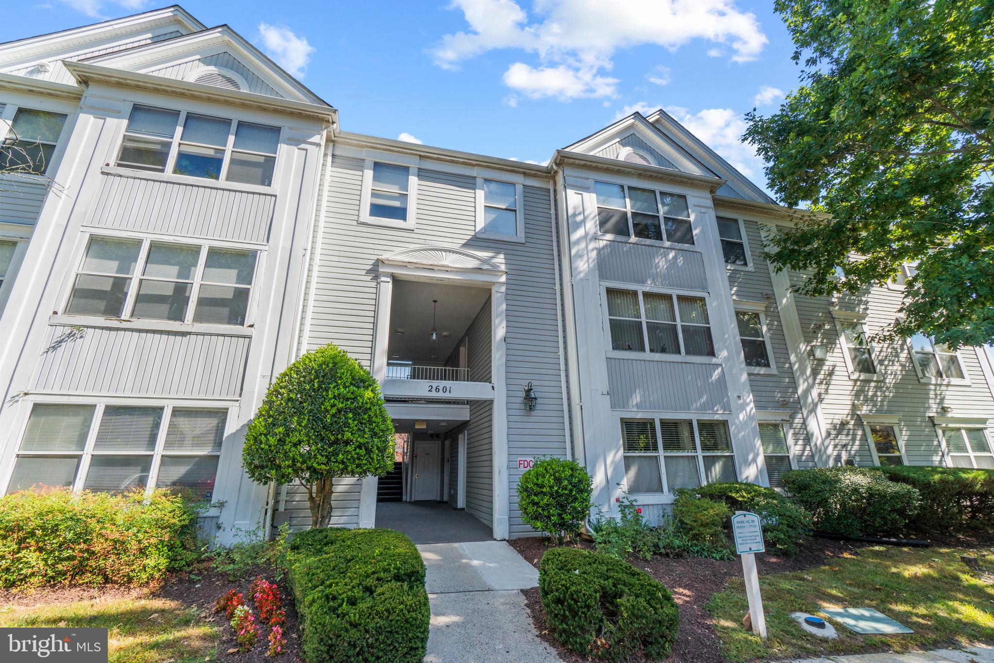 2601 Camelback Lane, Unit 310 Silver Spring, MD 20906 - Photo 2 of 20