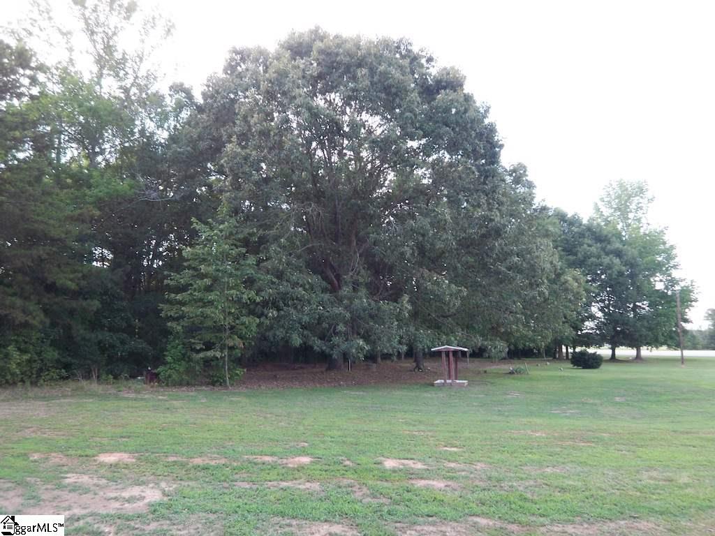 10260 Augusta Road Pelzer, SC 29669 - Photo 2 of 9