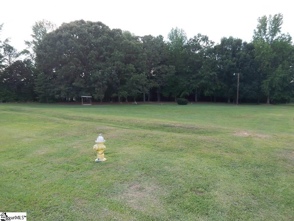 10260 Augusta Road Pelzer, SC 29669 - Photo 3 of 9