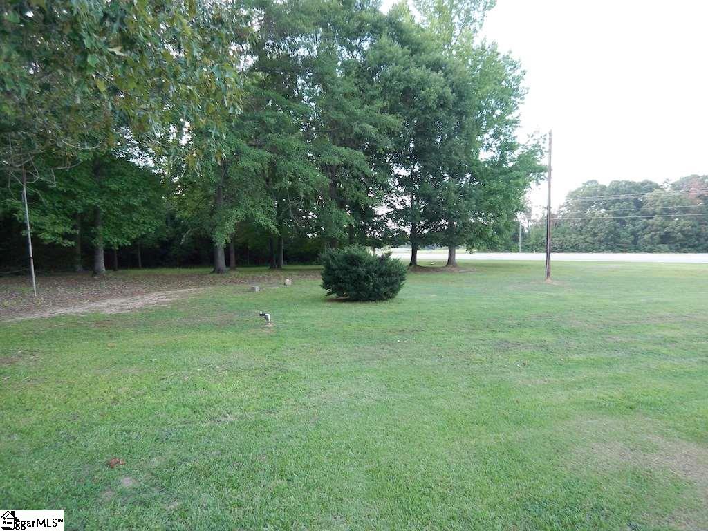 10260 Augusta Road Pelzer, SC 29669 - Photo 6 of 9