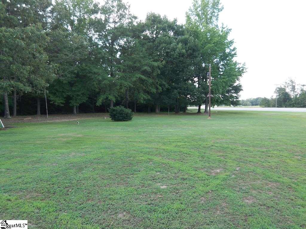 10260 Augusta Road Pelzer, SC 29669 - Photo 7 of 9
