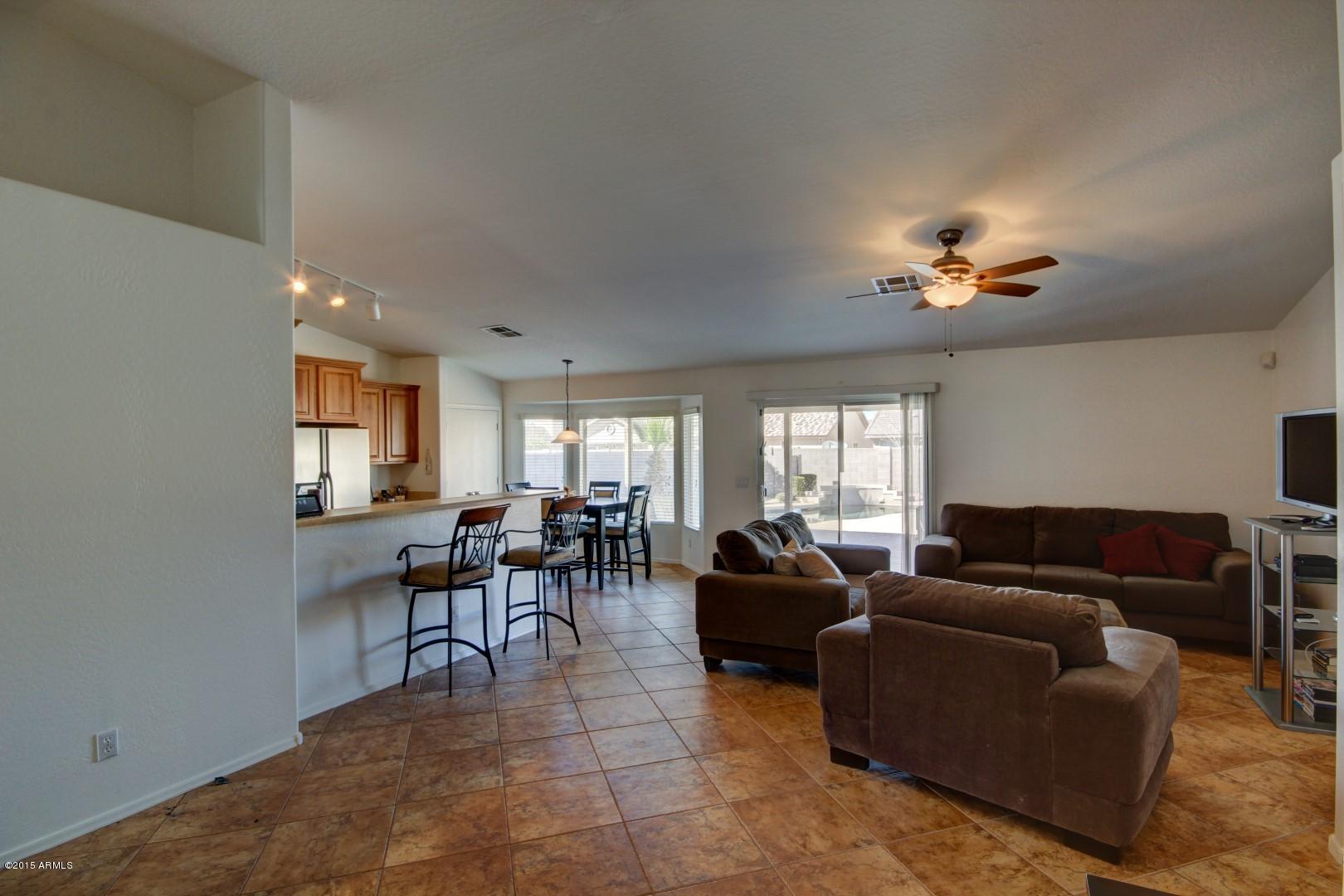 2820 West Pecan Road Phoenix, AZ 85041 - Photo 3 of 17 Pecan (6)