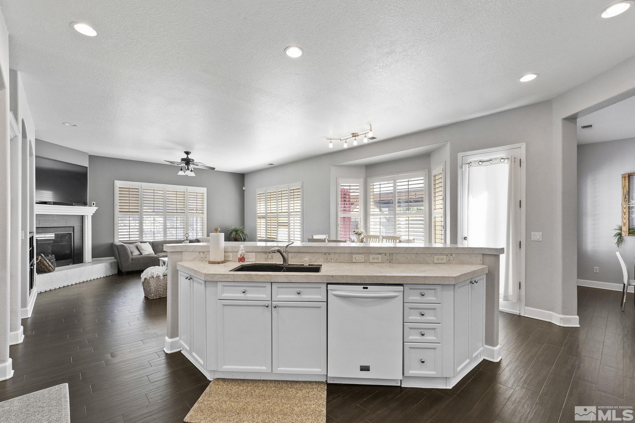 5320 Mira Loma Drive Reno, NV 89502 - Photo 7 of 29 Photo 7