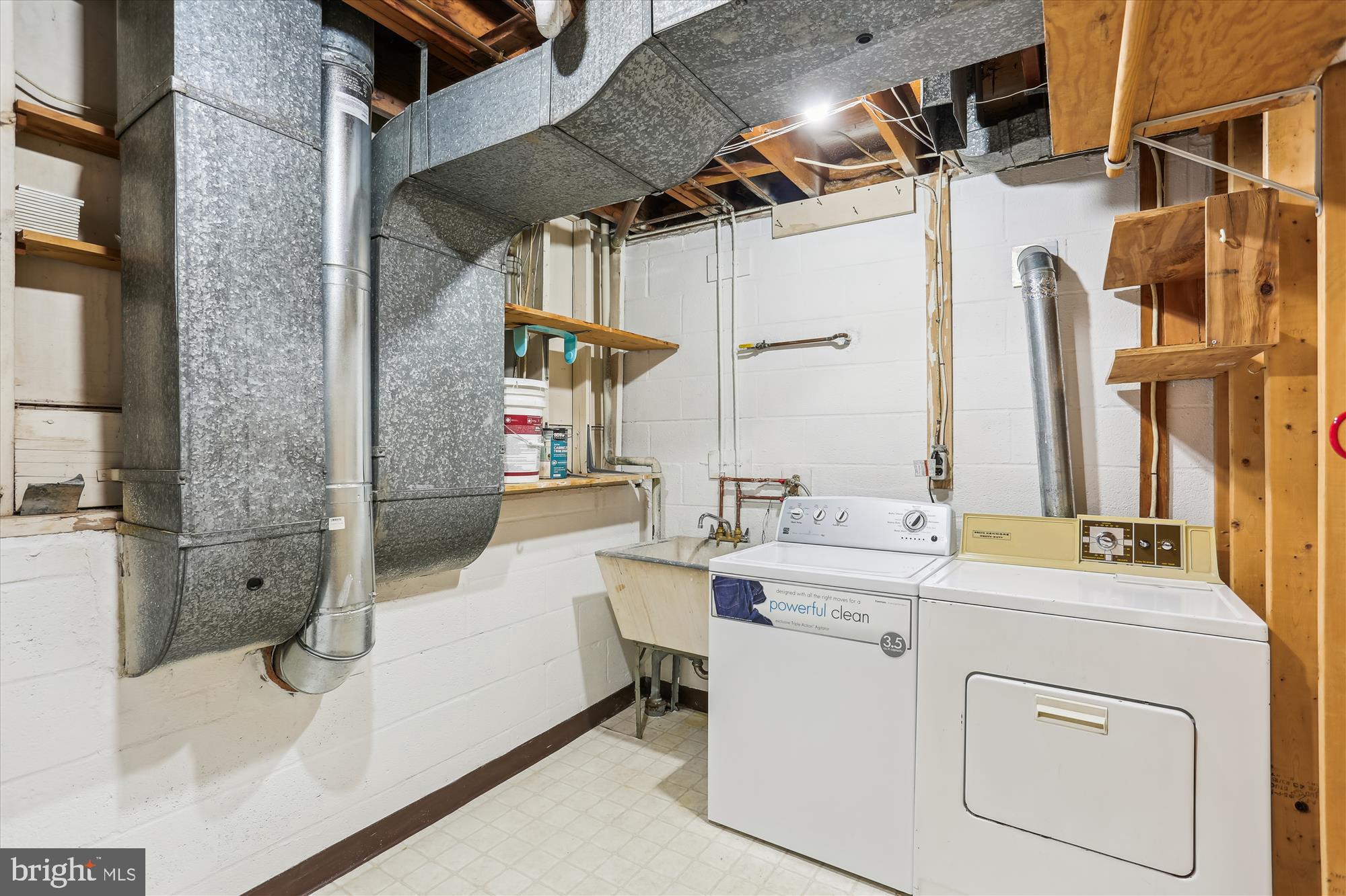 9 Fulham Court Silver Spring, MD 20902 - Photo 38 of 53 Laundry Area