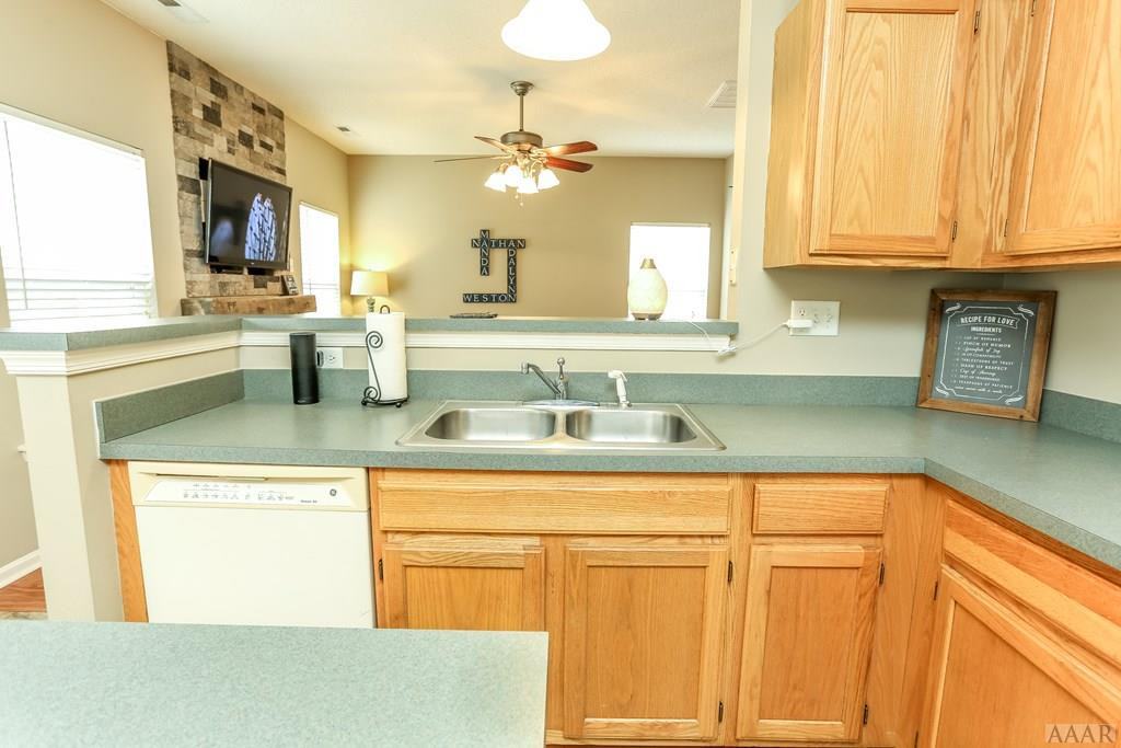 262 Green View Road Moyock, NC 27958 - Photo 10 of 45