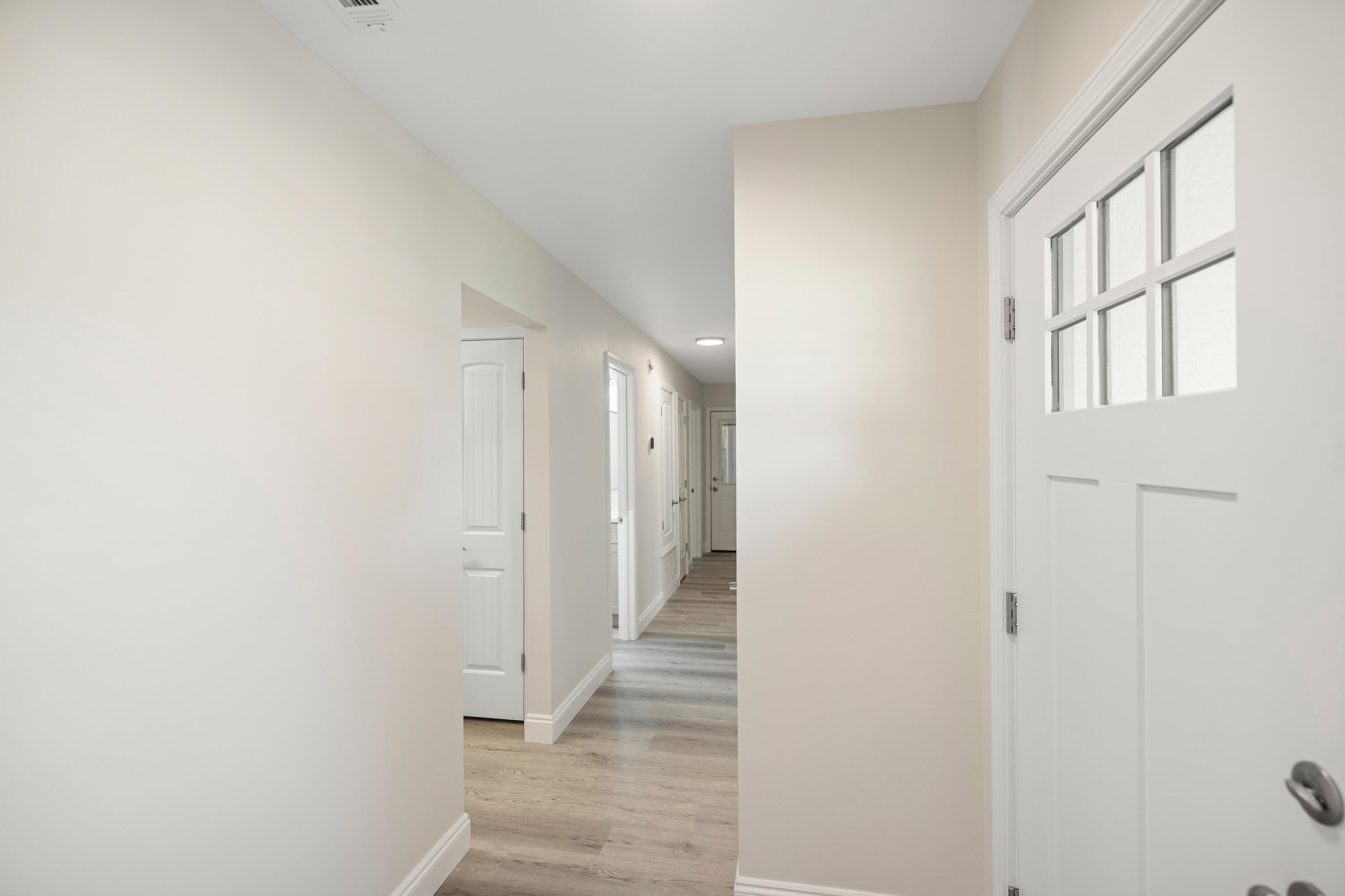 433 Barbados Way Niceville, FL 32578 - Photo 11 of 65 HALLWAY