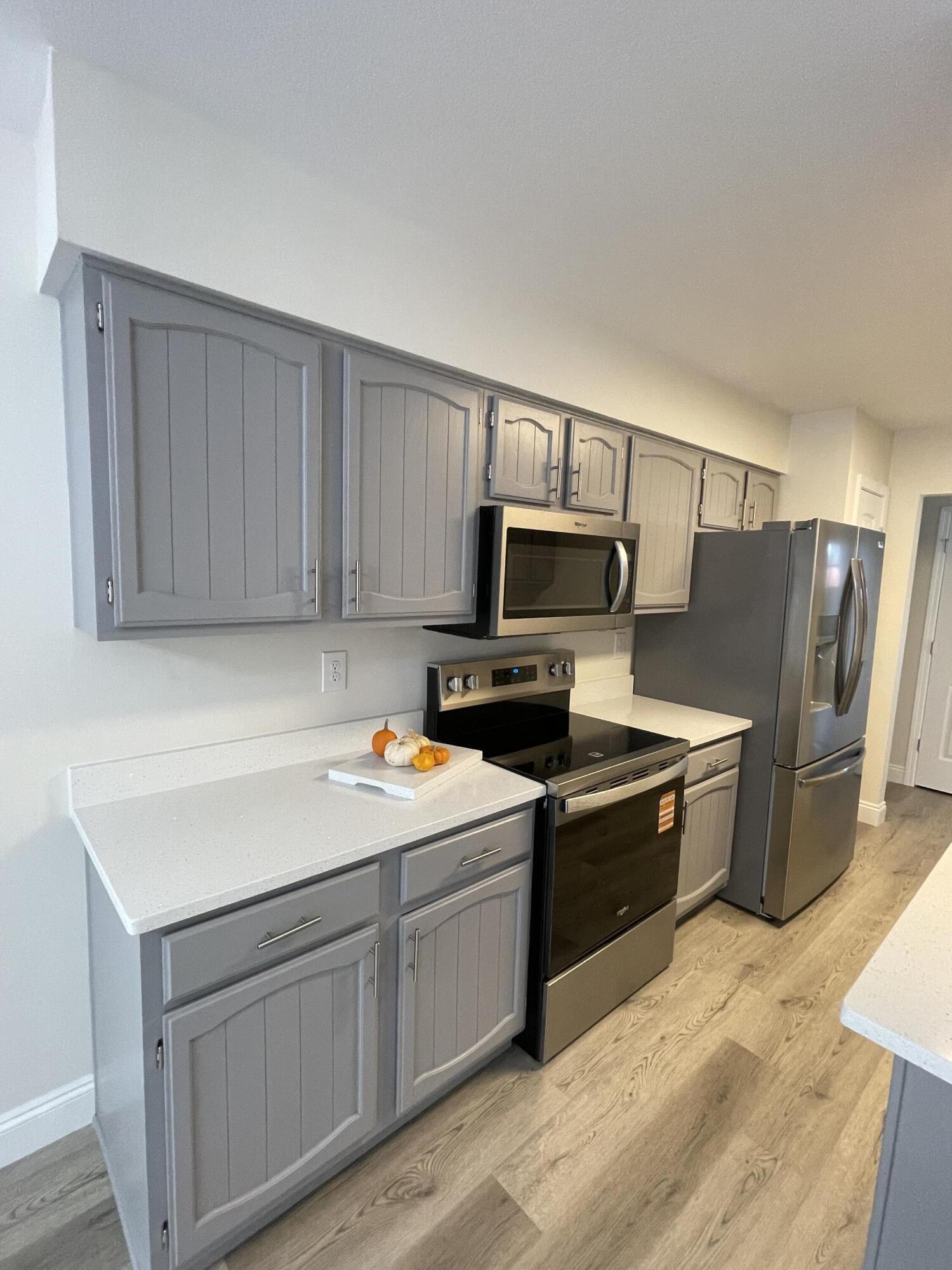 433 Barbados Way Niceville, FL 32578 - Photo 16 of 65 KITCHEN CABINETS PAINTED