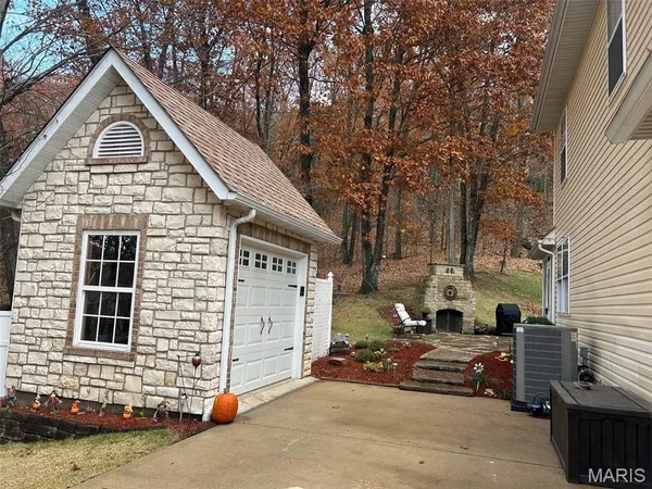 $525,000 | 209 Epple-Fricke Drive, Hermann, MO 65041