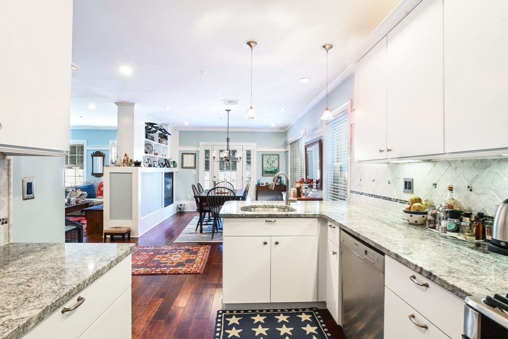 572 Freeport Street, Unit 103 Boston, MA 02122 - Photo 15 of 32