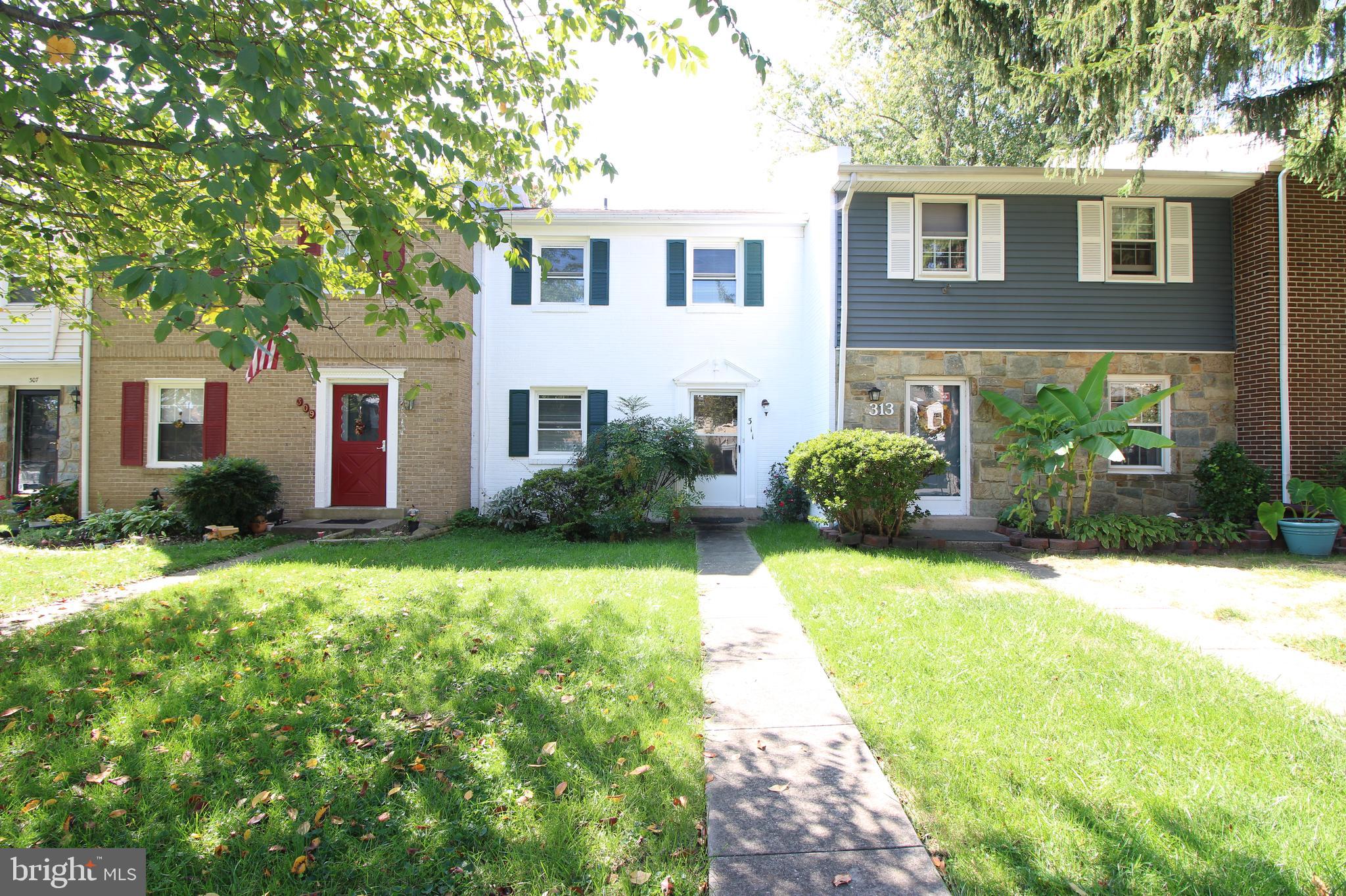 311 Rock Spring Drive Southwest Leesburg, VA 20175 - Photo 1 of 18