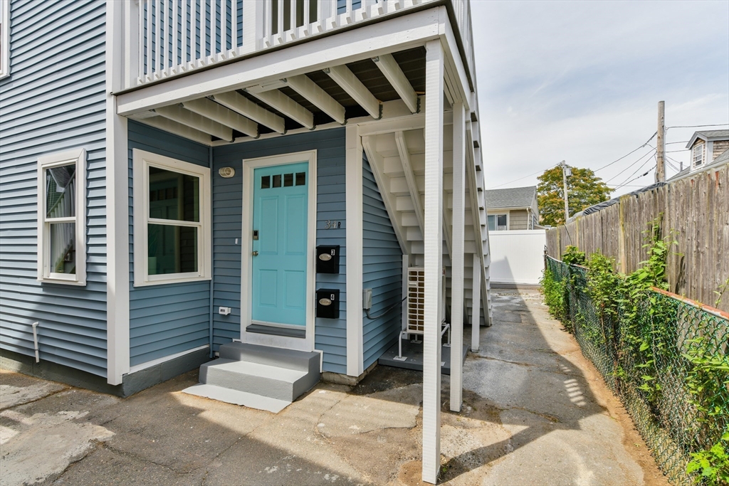34 R Underhill Street, Unit 3 Winthrop, MA 02152 - Photo 16 of 17