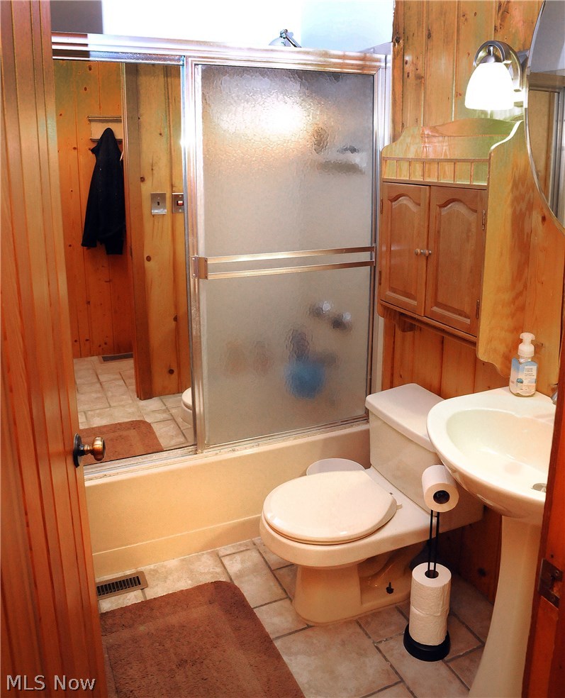 4787 Bird Road Kimbolton, OH 43749 - Photo 7 of 34 Gallery Image 7