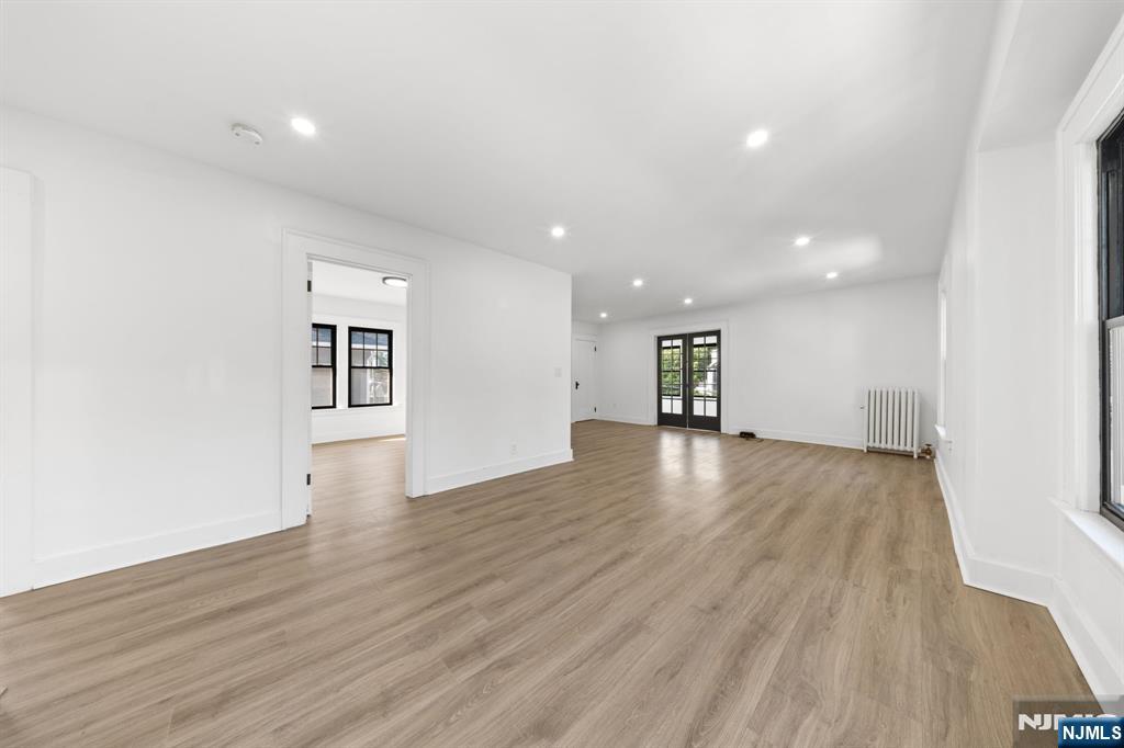 11 West Gouverneur Avenue, Unit 2 Rutherford, NJ 07070 - Photo 7 of 20
