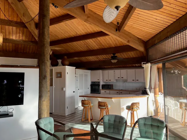 $2,400,000 | 3300 Keha Drive, Kihei, HI 96753