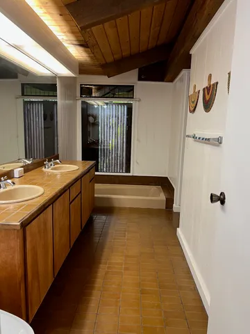 $2,400,000 | 3300 Keha Drive, Kihei, HI 96753