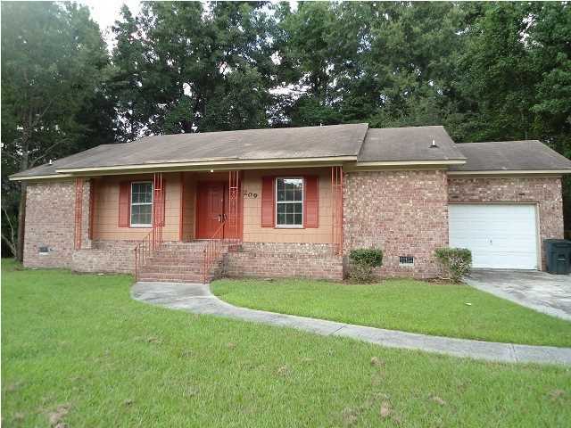 209 Trinity Place Ladson, SC 29456 - Photo 1 of 12 Primary Photo