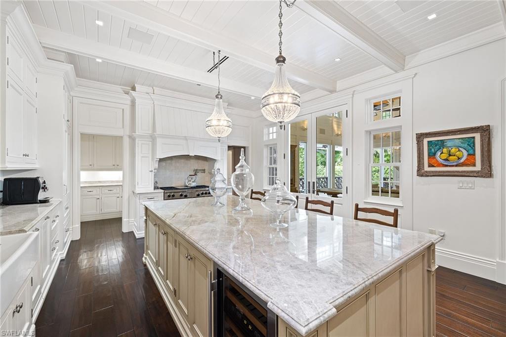 163 10th Avenue South Naples, FL 34102 - Photo 13 of 50