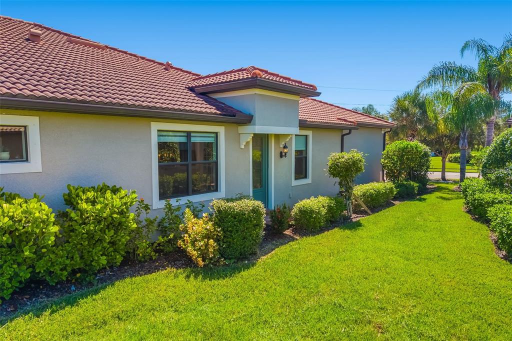 12272 Marsh Pointe Road Sarasota, FL 34238 - Photo 5 of 56