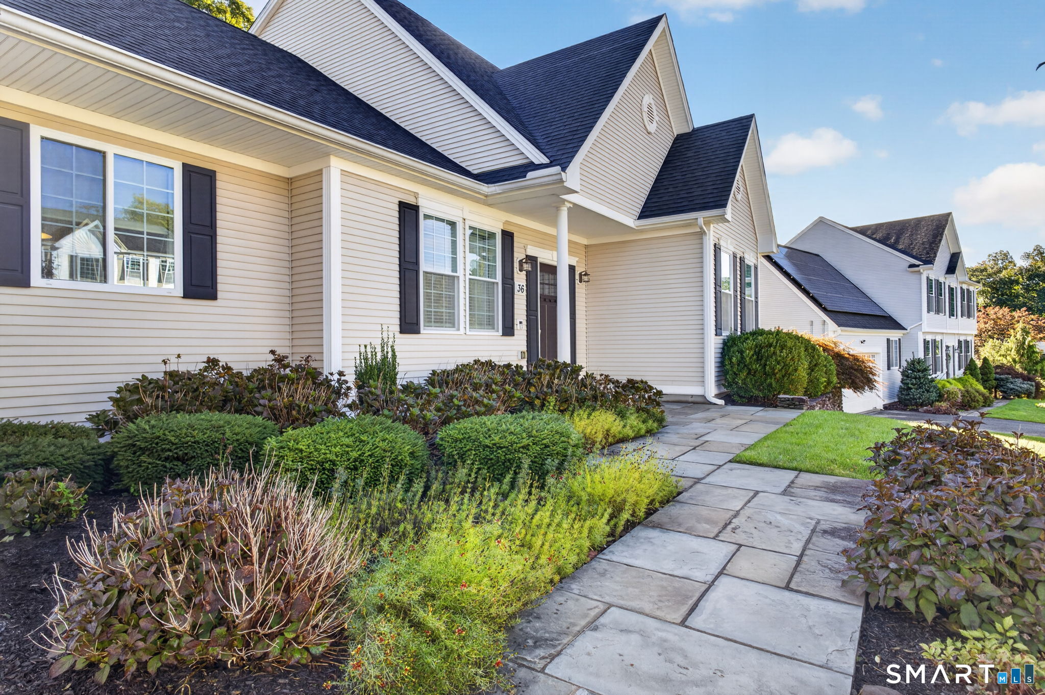 36 West Poplar Road Middletown, CT 06457 - Photo 2 of 38 Gallery Image 2