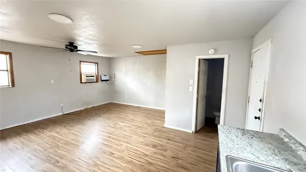 $500 | 1207 South Magnolia Street, Unit B, Hearne, TX 77859