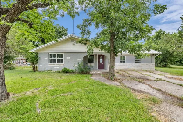 $245,000 | 610 East Limestone Street, Mart, TX 76664