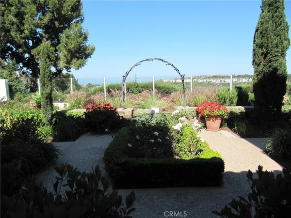 $7,200 | 17 Savona Court, Newport Coast, CA 92657