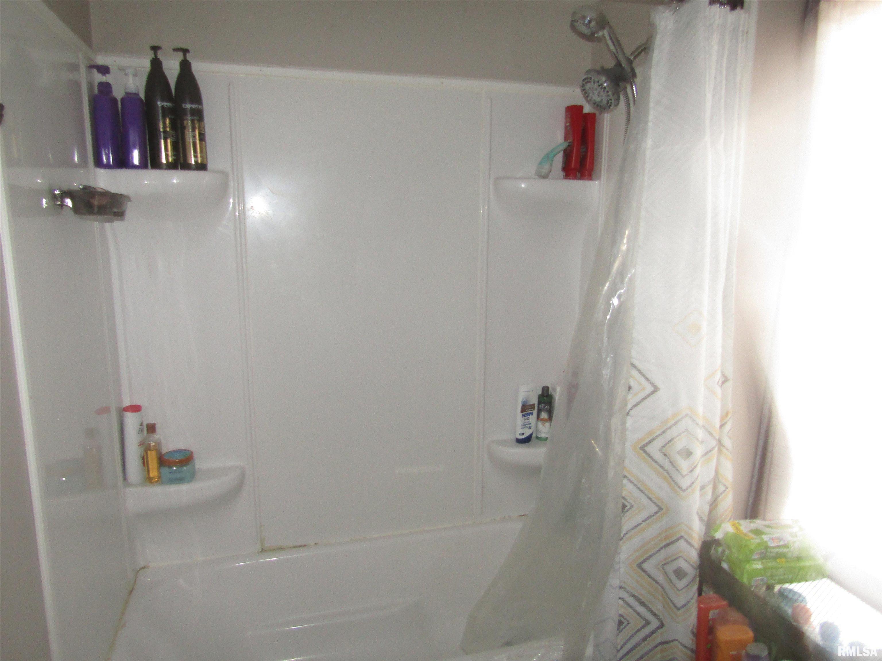 404 South 6th Street Cuba, IL 61427 - Photo 15 of 29