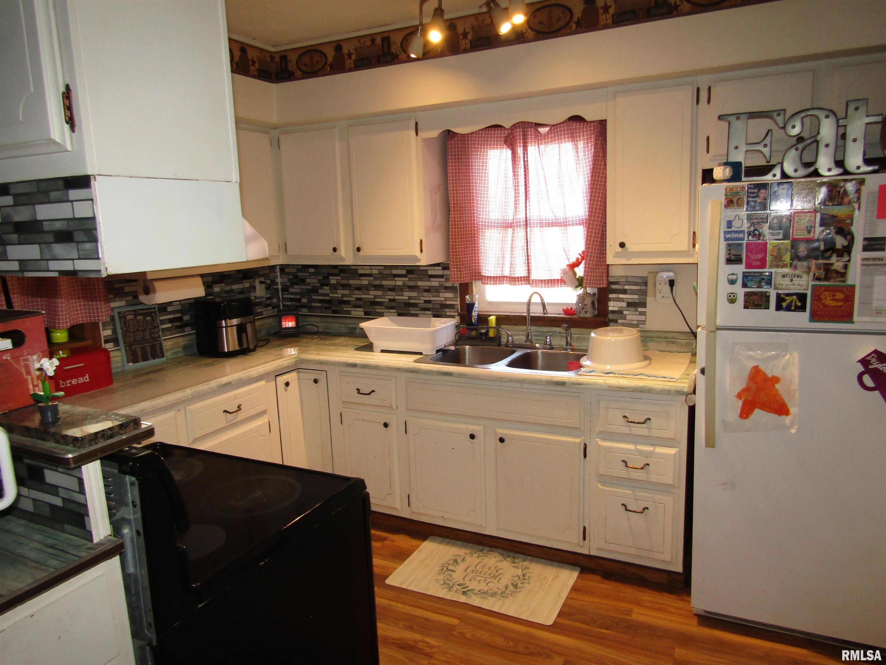 404 South 6th Street Cuba, IL 61427 - Photo 9 of 29