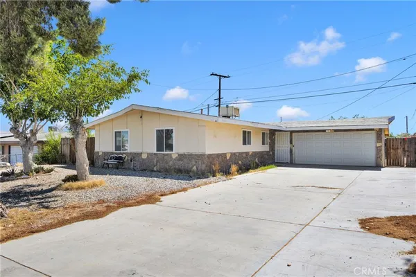 $215,000 | 15105 Condor Road, Victorville, CA 92394