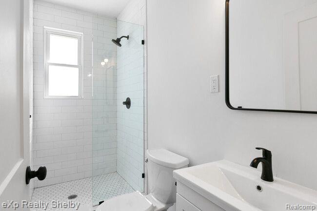 259 West Nine Mile Road, Unit 304 Ferndale, MI 48220 - Photo 19 of 24