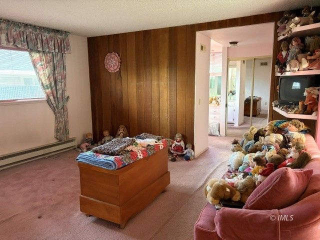 3572 Ranch View Lane Bishop, CA 93514 - Photo 11 of 15 Main Bedroom