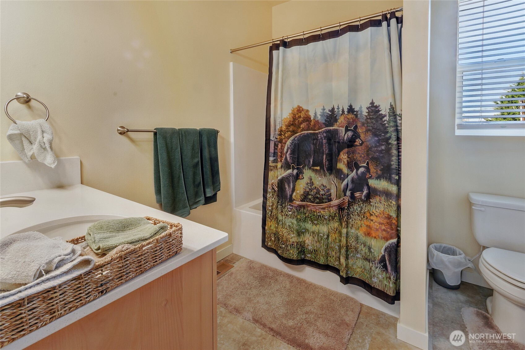 2439 Cedar Street East Port Orchard, WA 98366 - Photo 15 of 40
