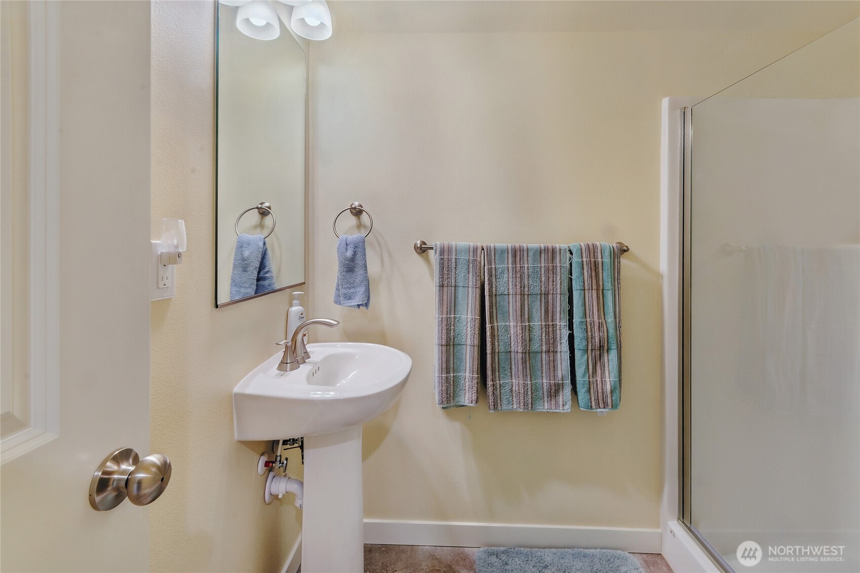 2439 Cedar Street East Port Orchard, WA 98366 - Photo 18 of 40