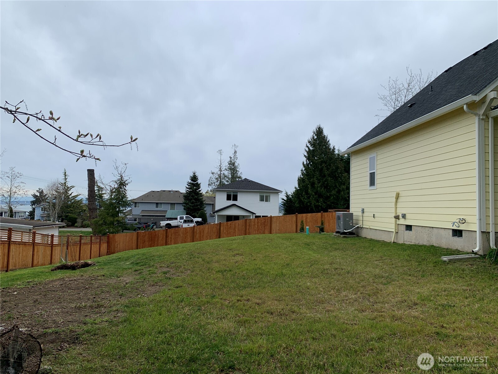 2439 Cedar Street East Port Orchard, WA 98366 - Photo 25 of 40