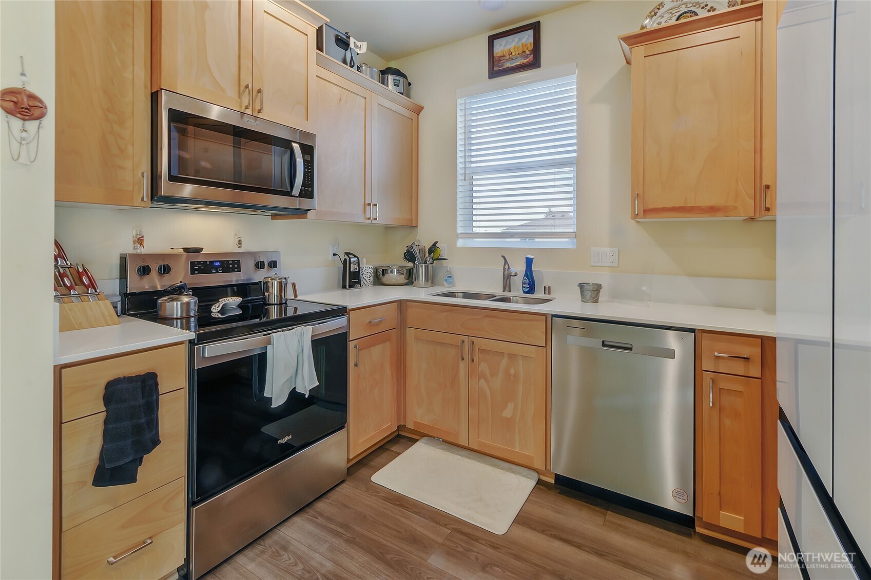 2439 Cedar Street East Port Orchard, WA 98366 - Photo 10 of 40