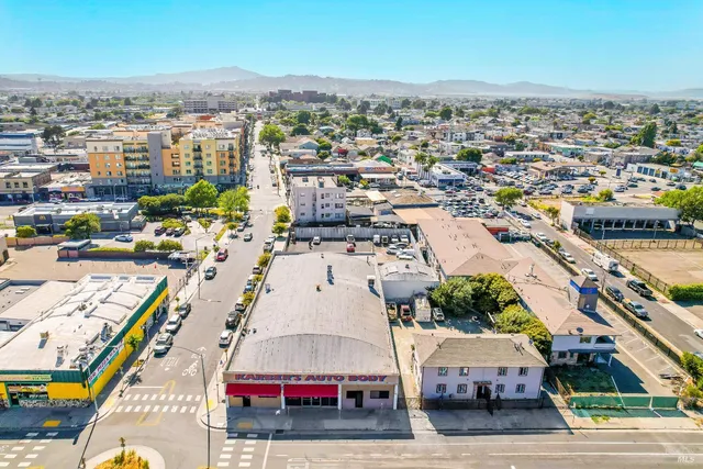 $2,900,000 | 2323 Nevin Avenue, Richmond, CA 94804