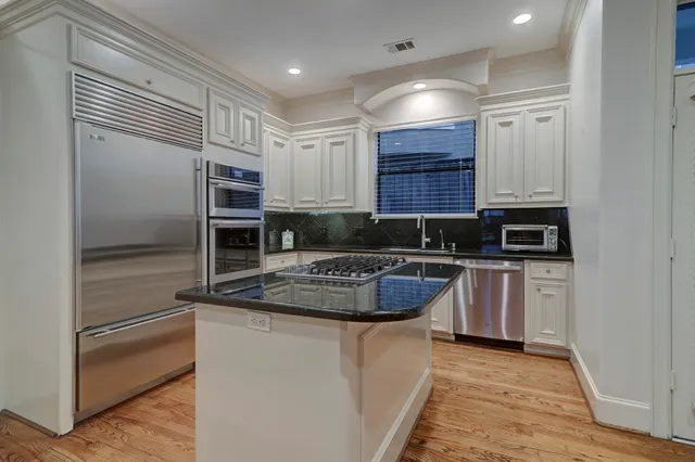 $7,400 | 5313 Fayette Street, Houston, TX 77056