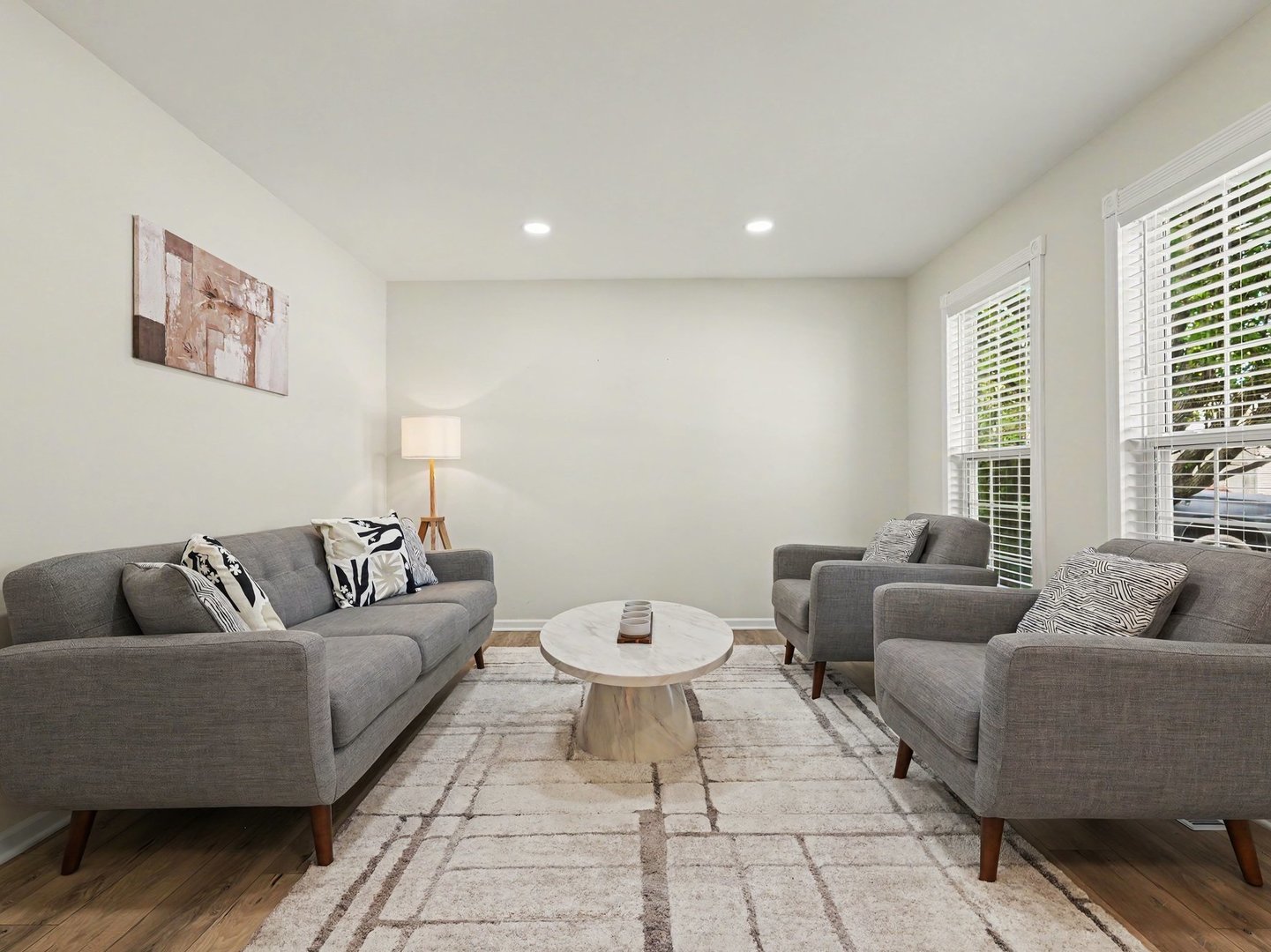 2069 Wedgewood Circle Romeoville, IL 60446 - Photo 2 of 15