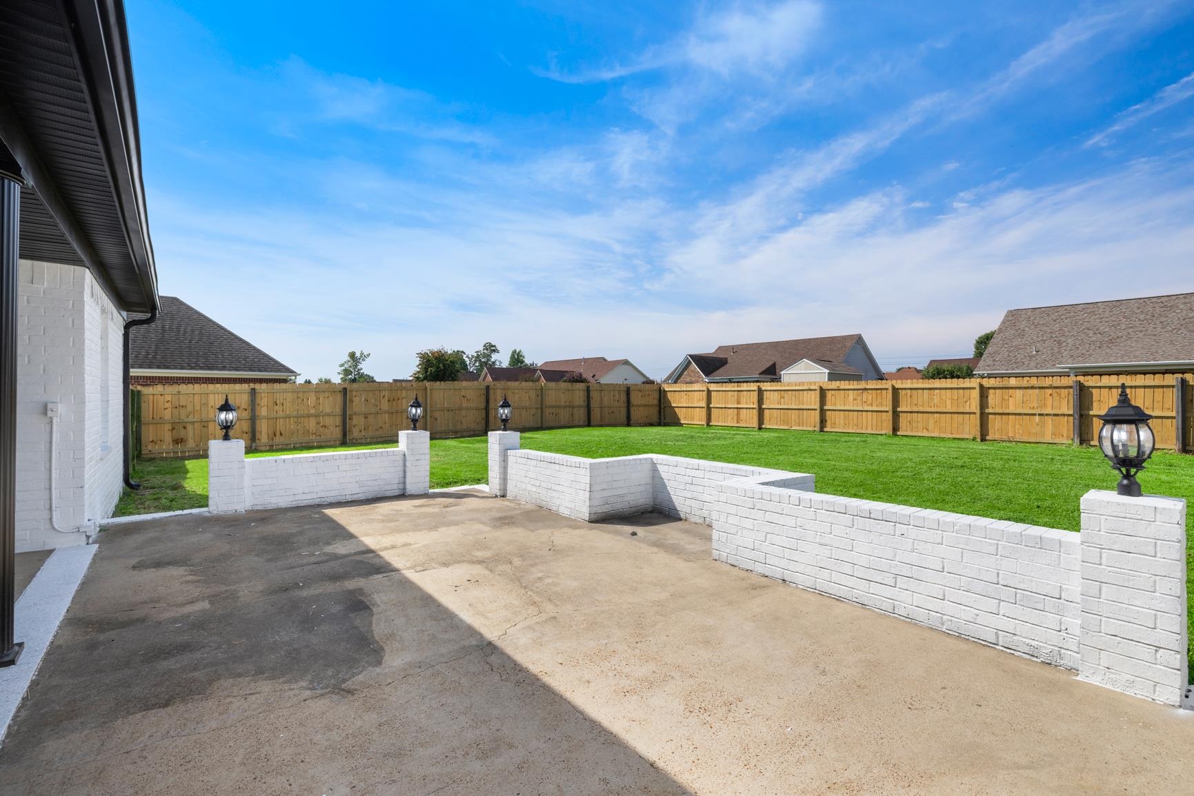 369 Rosemark Road Atoka, TN 38004 - Photo 24 of 27 a view of a street with a building in the background