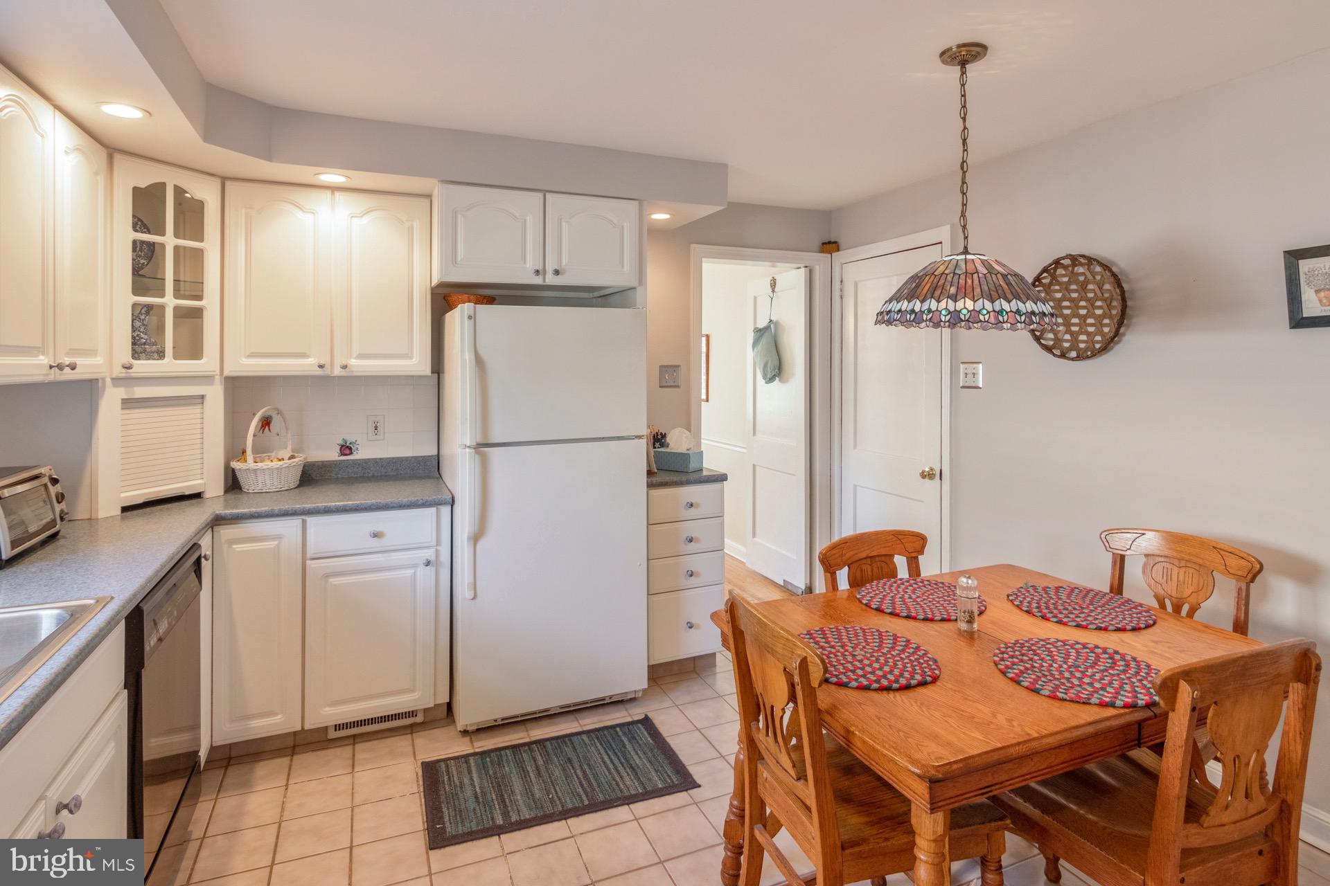719 Avondale Road Glenside, PA 19038 - Photo 14 of 34 Gallery Image 14