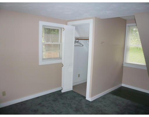 44 Finn Park Road Rutland, MA 01543 - Photo 14 of 16