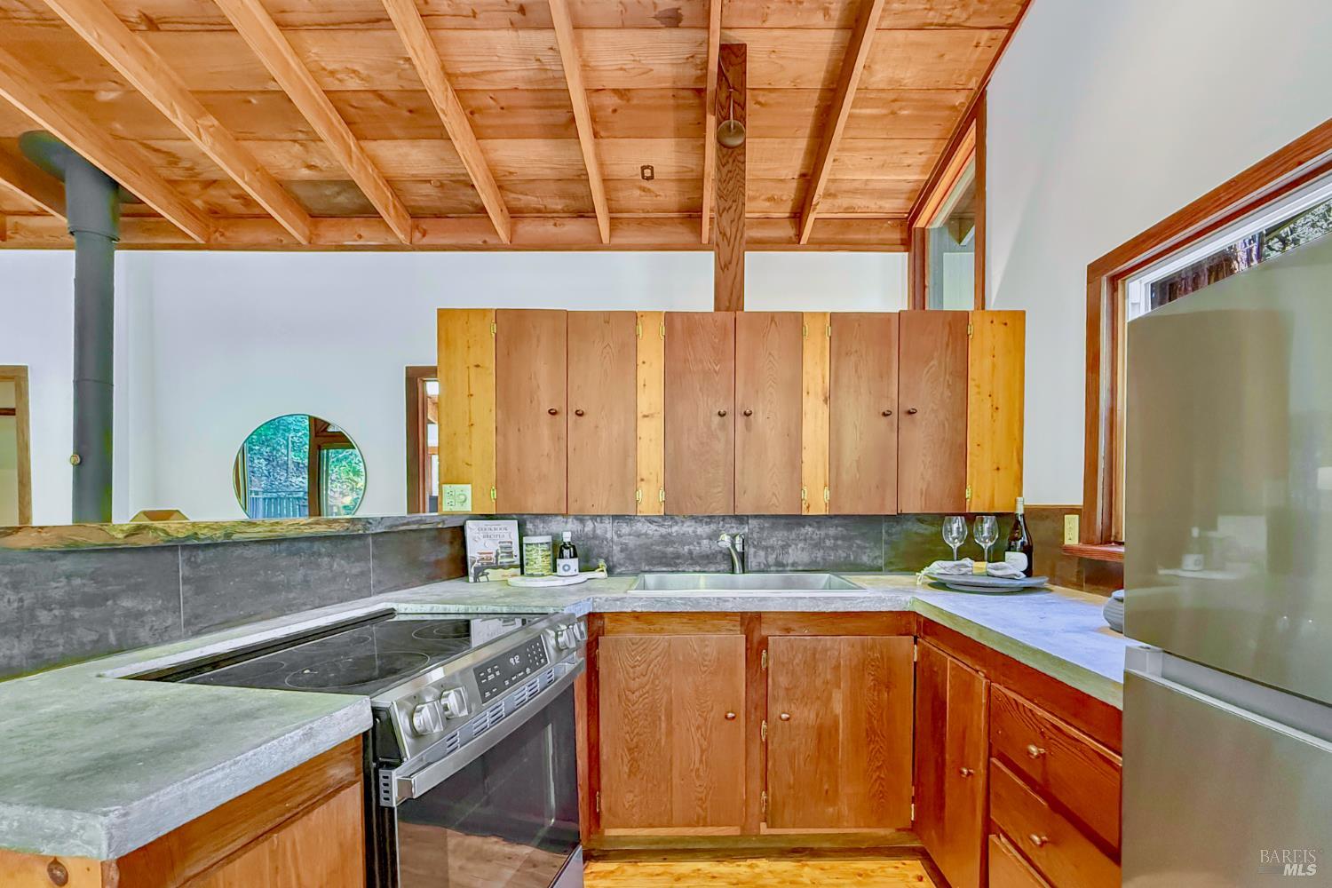 21565 Highland Terrace Monte Rio, CA 95462 - Photo 14 of 34