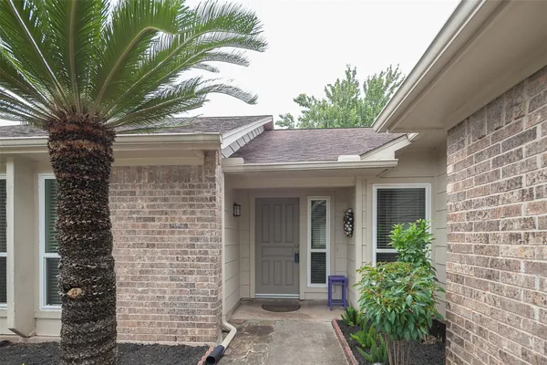 $2,050 | 2838 Colony Drive, Sugar Land, TX 77479