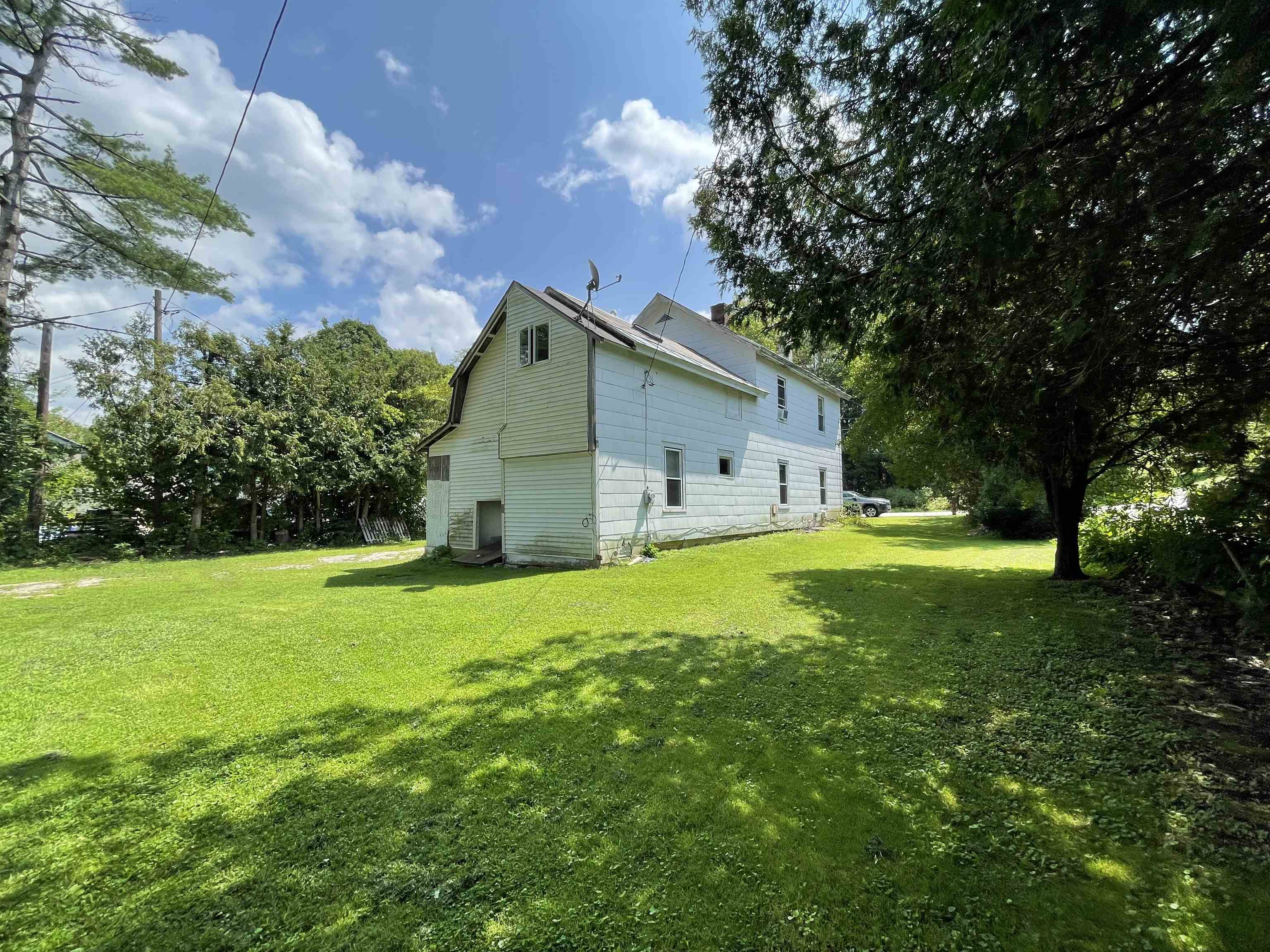 168 Simons Avenue Rutland Town, VT 05736 - Photo 5 of 30