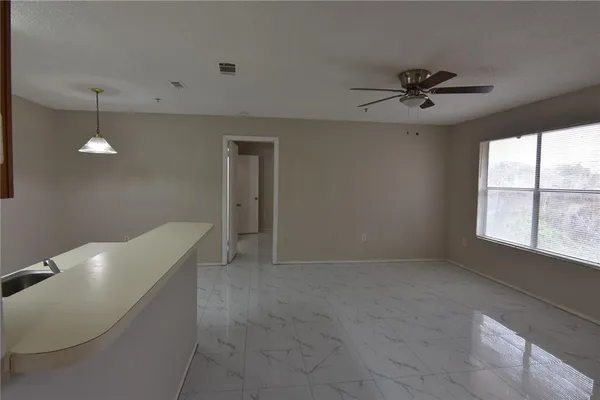 $1,450 | 637 Buoy Lane, Unit 303, Altamonte Springs, FL 32714